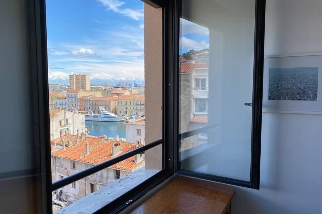 Vues Exceptionnelles Mer, Port Et Toits De Sete Bagian luar foto